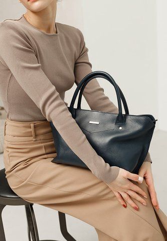 Жіноча темно-синя шкіряна сумка крос-боді BlankNote BN-BAG-24-navy-blue BN-BAG-24-navy-blue фото