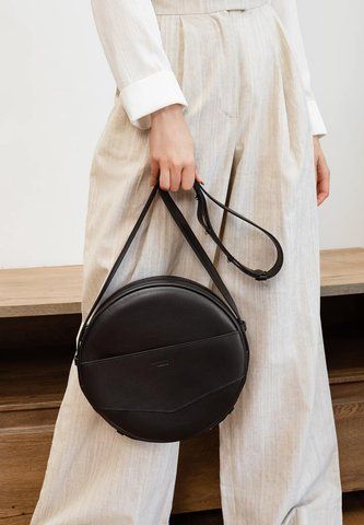Женская черная сумка-рюкзак из натуральной кожи BlankNote BN-BAG-30-g BN-BAG-30-g фото