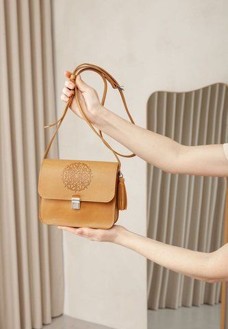 Жіноча жовта шкіряна сумка крос-боді BlankNote BN-BAG-3-ylw-kr-man BN-BAG-3-ylw-kr-man фото