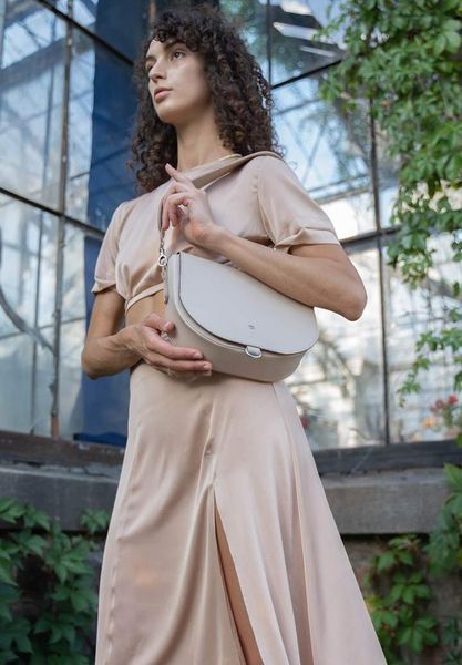 Женская кожаная сумка кросс-боди бежевая The Wings TW-Ruby-big-beige TW-Ruby-big-beige фото